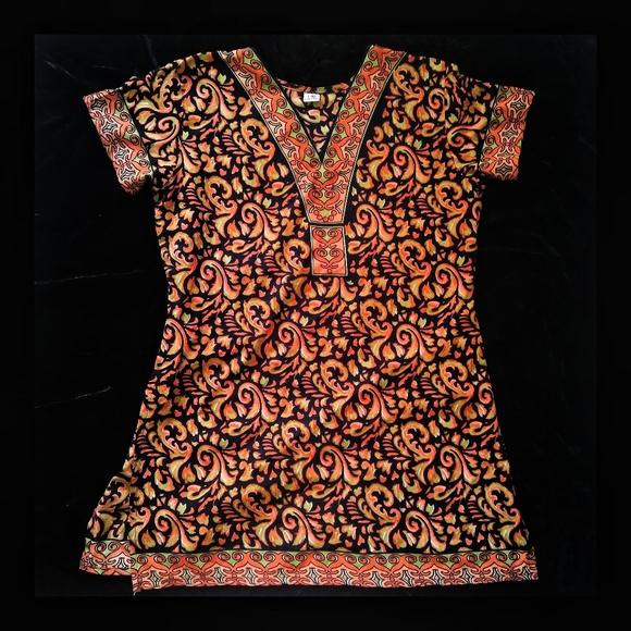 Dresses & Skirts - Sunflower Hawaiian vintage bohemian gypsy dress.